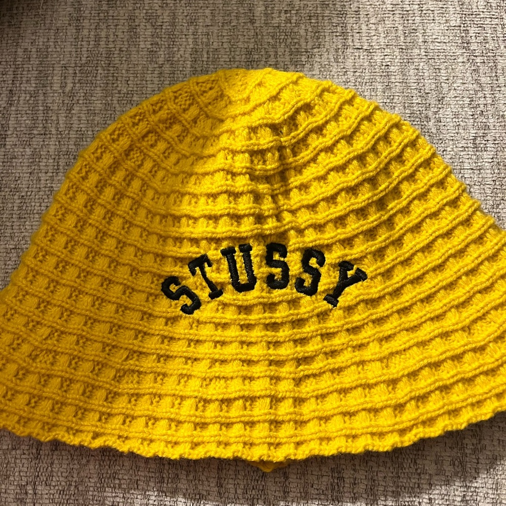 ✨SOLD✨Stussy Vibrant Yellow Knit Hat